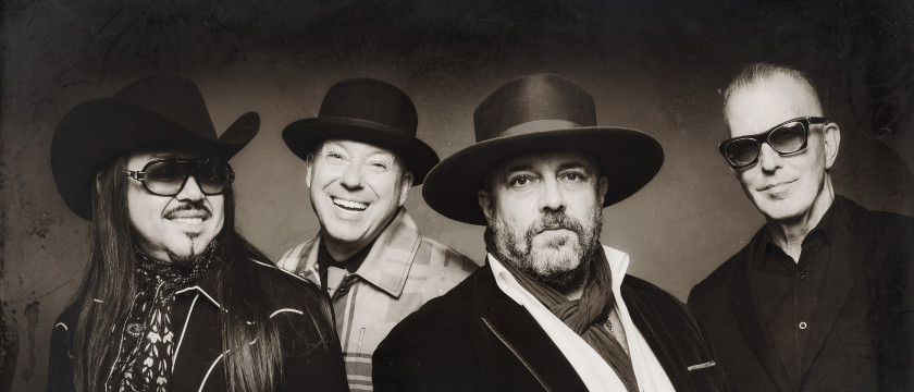 ラブランド | Dwight Yoakam コンサート | The Ranch Events Complex