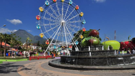 Alun-Alun Kota Wisata Batu