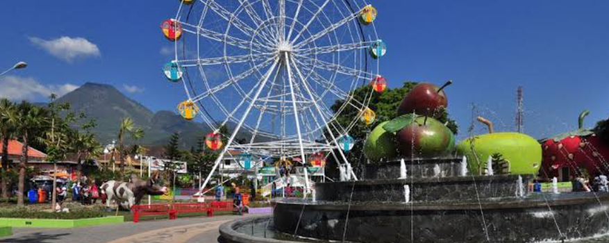 Alun-Alun Kota Wisata Batu