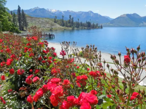 Lake Wakatipu