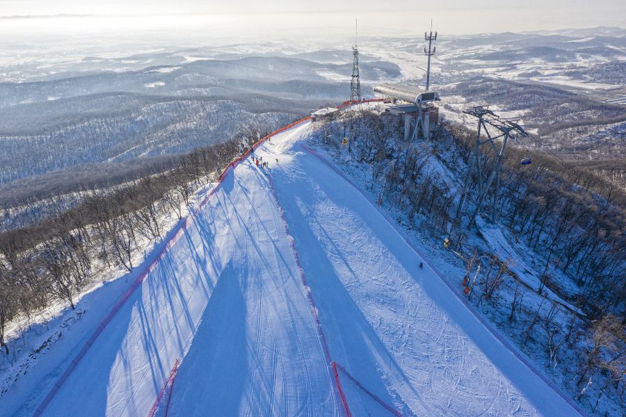 長春廟香山滑雪場
