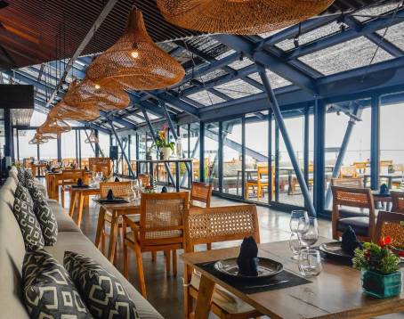 MOONLITE KITCHEN & BAR
