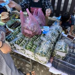 Luang Prabang morning market User Photo