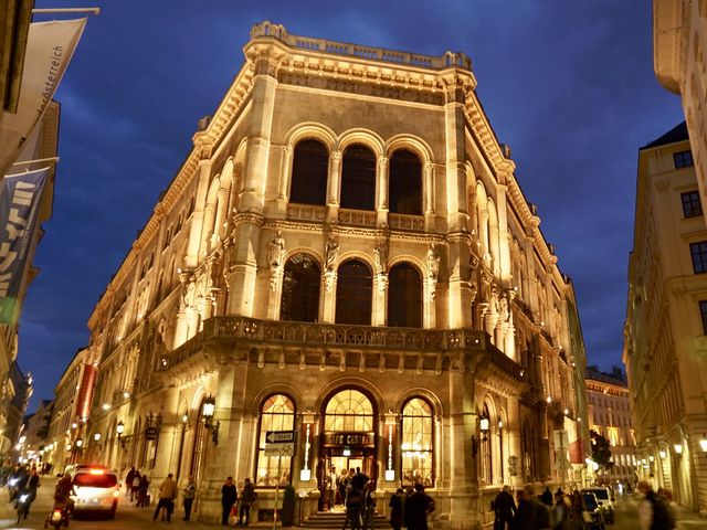 Vienna - Café Centra