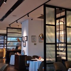 THE HUT ảnh của người dùng