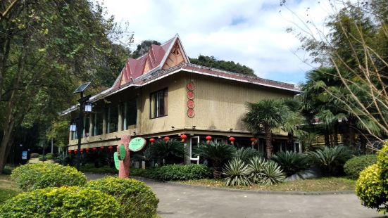 大龙潭民族饭店