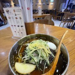 FU WU DA LOU LENG MIAN BAI LI CHENG DIAN User Photo