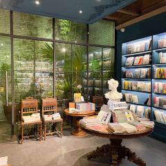 鹿森书店(上下杭店) User Photo