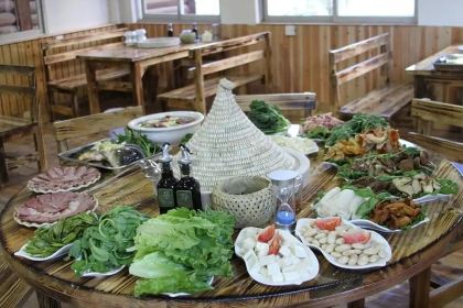 Mosuo Flavor Stone Pot Fish