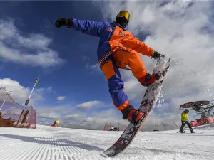 Wanlongbaideng Mountain Ski Field