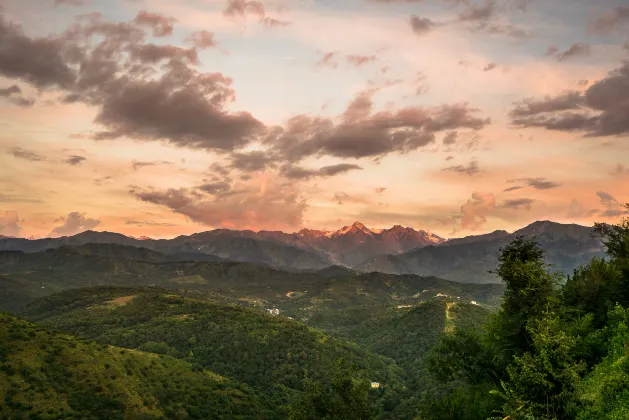 阿拉木圖旅舍