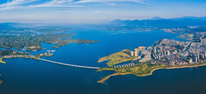 โรงแรมShellในจิ่วเจียง