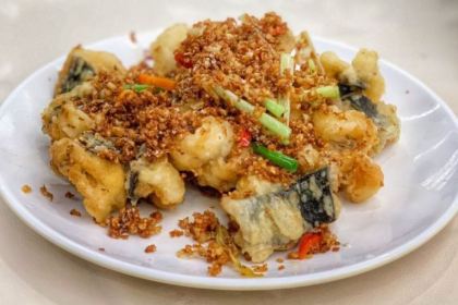 Under Bridge Spicy Crab