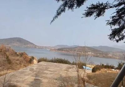 Путешествие в озеро Суньчжун