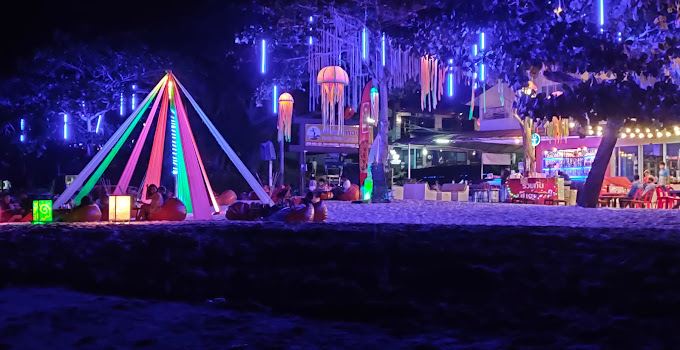 Lido Beach Bar