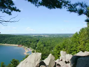 Devil's Lake State Park
