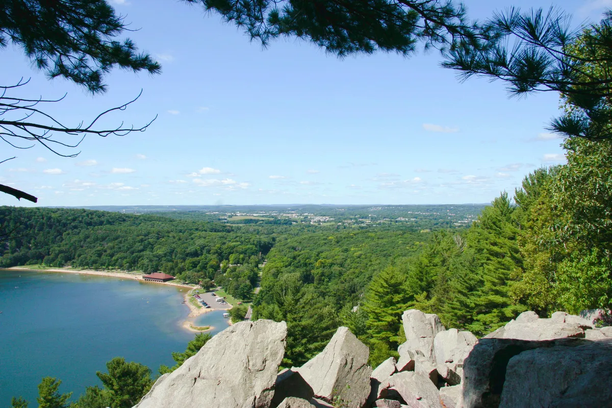 Devil's Lake State Park