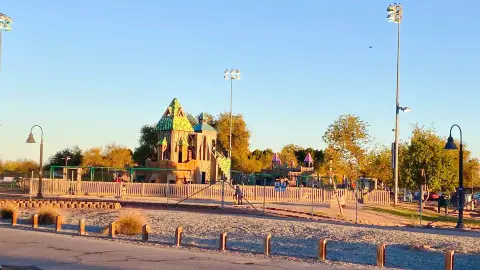 Village Inn Pizza Parlor - European restaurant in Yuma, AZ