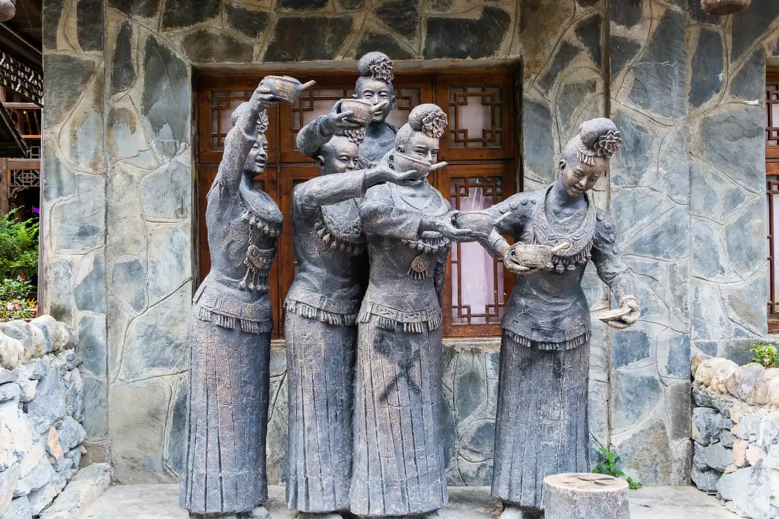 Hotels near Yingbinjiu