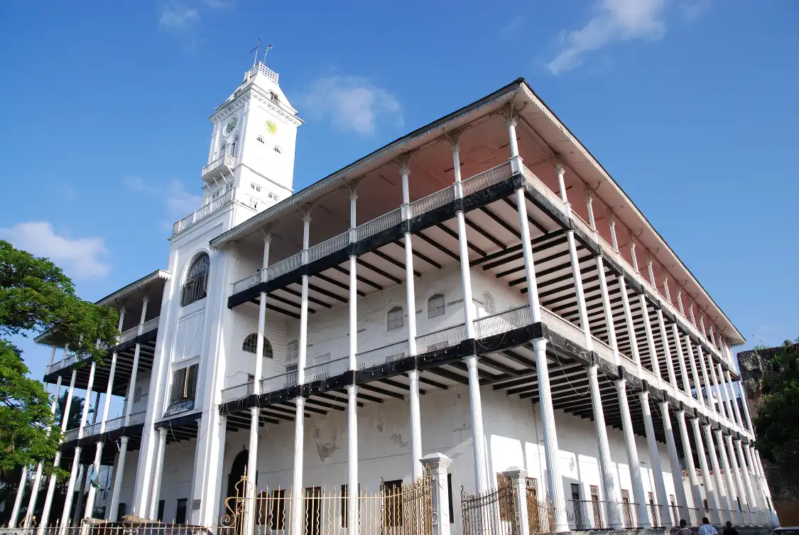 Hotels near House of Wonders