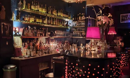 Rote Bar