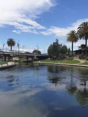 The Quays, Riverside Park