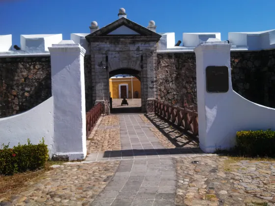Hotels in Acapulco, die Flughafentransfer anbieten