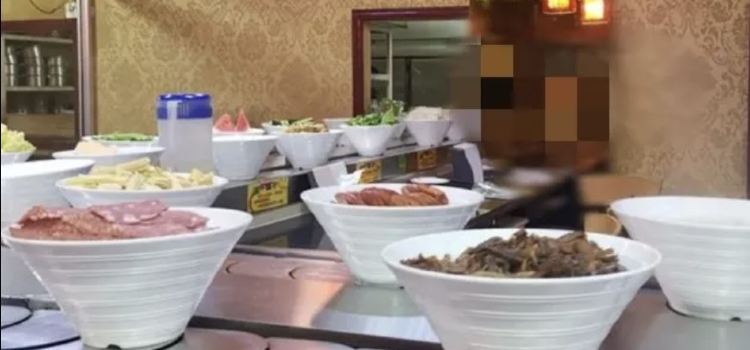 丁洋洋迴轉自助火鍋