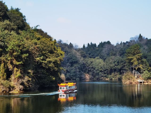 충라이주시 호수