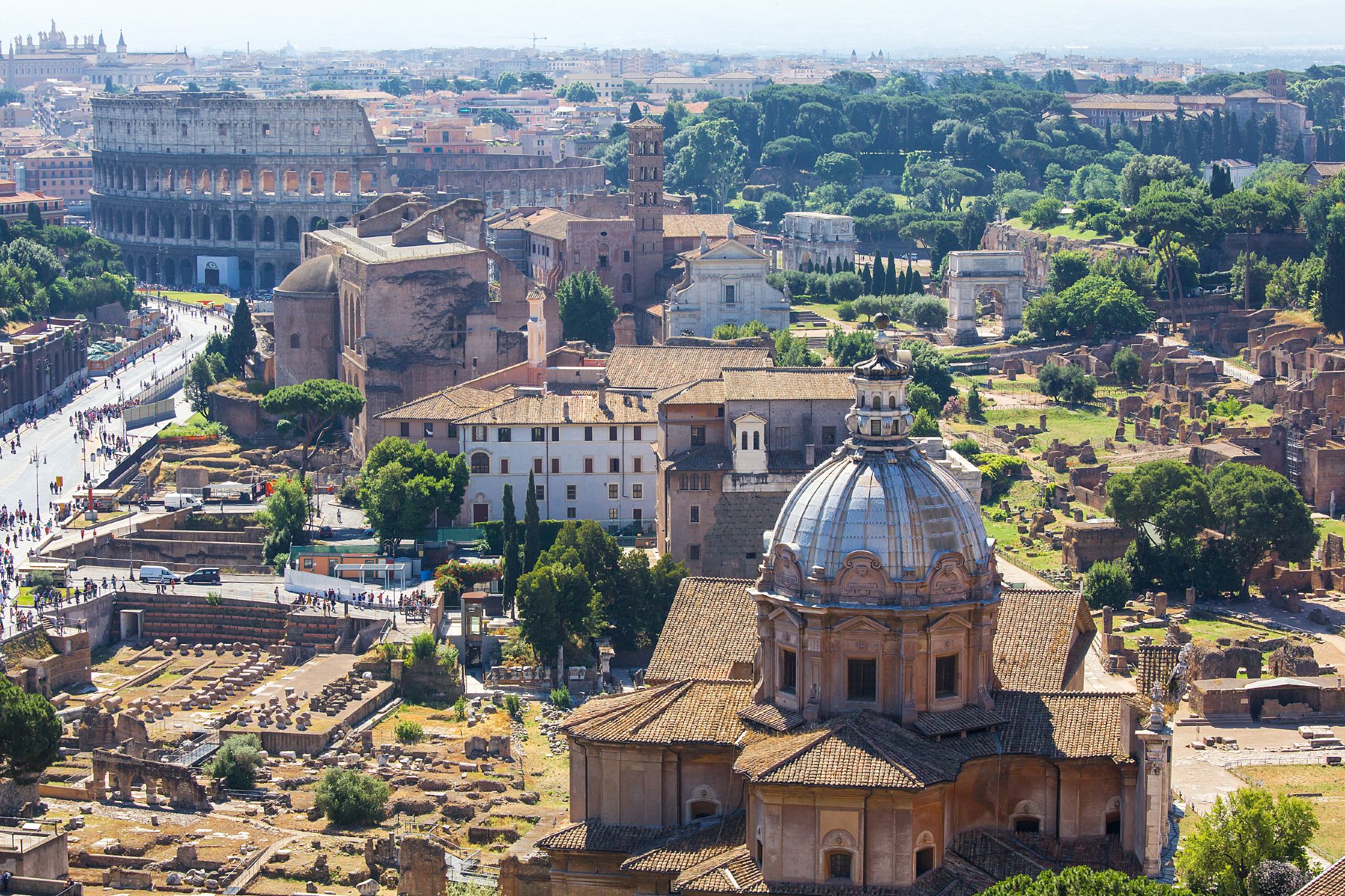Colosseum + Trevi Fountain + Roman Forum + Basilica of Saint John Lateran Day Tour