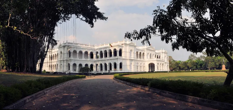 Khách Sạn 3 sao Ở Colombo