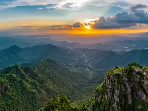 梅州市雁山湖國際花園度假區