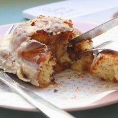 Thaise Snackbar Bird User Photo