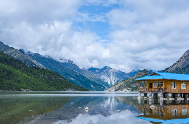 Recensioni su Shigatse Shunyi Starlight Hotel (Zashlunbu Temple)