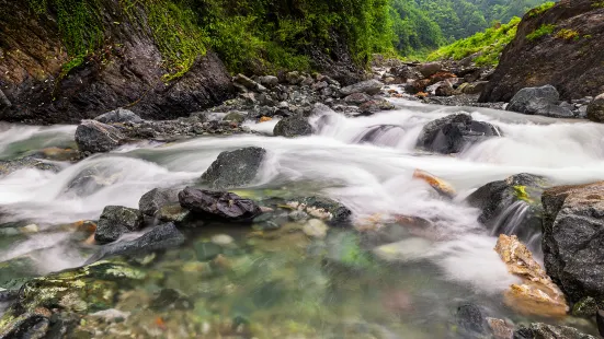 Panlonggu Sceneic Area