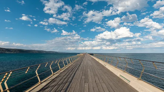 The Lorne Jetty