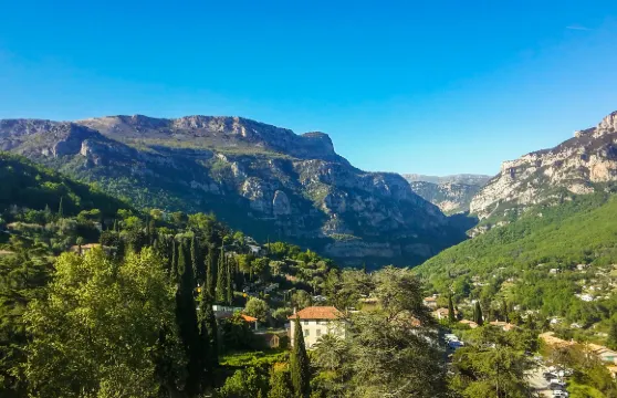 古爾東+瓦爾邦訥+格拉斯一日遊【包車專線I中英司導】