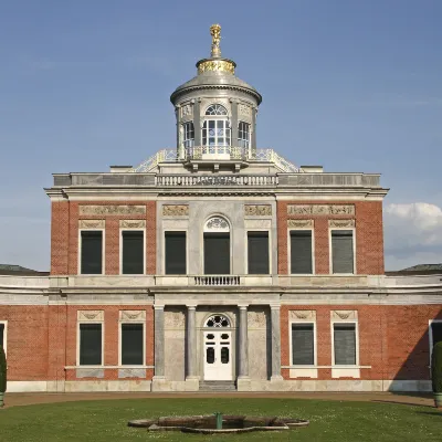 Отели с услугой парковкой в г. Темплин