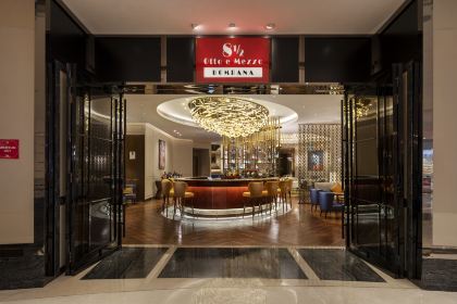 8½ Otto e Mezzo BOMBANA Macau