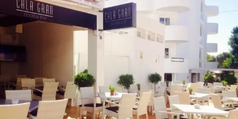 Cala Gran Cocktail Bar