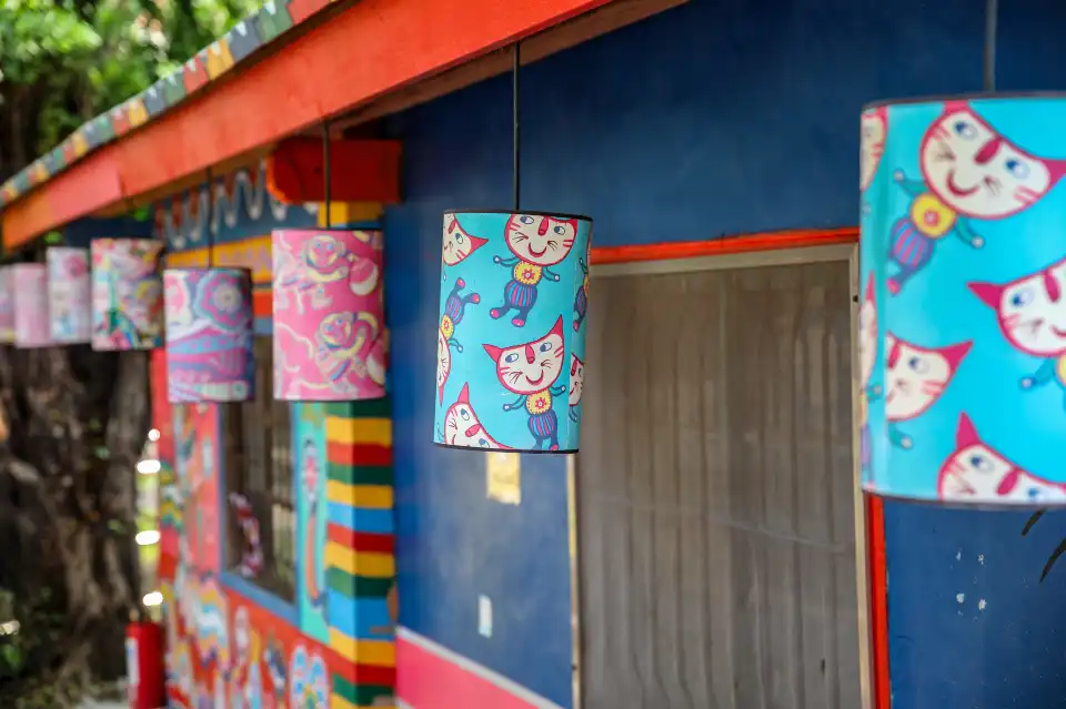 5_Rainbow Village