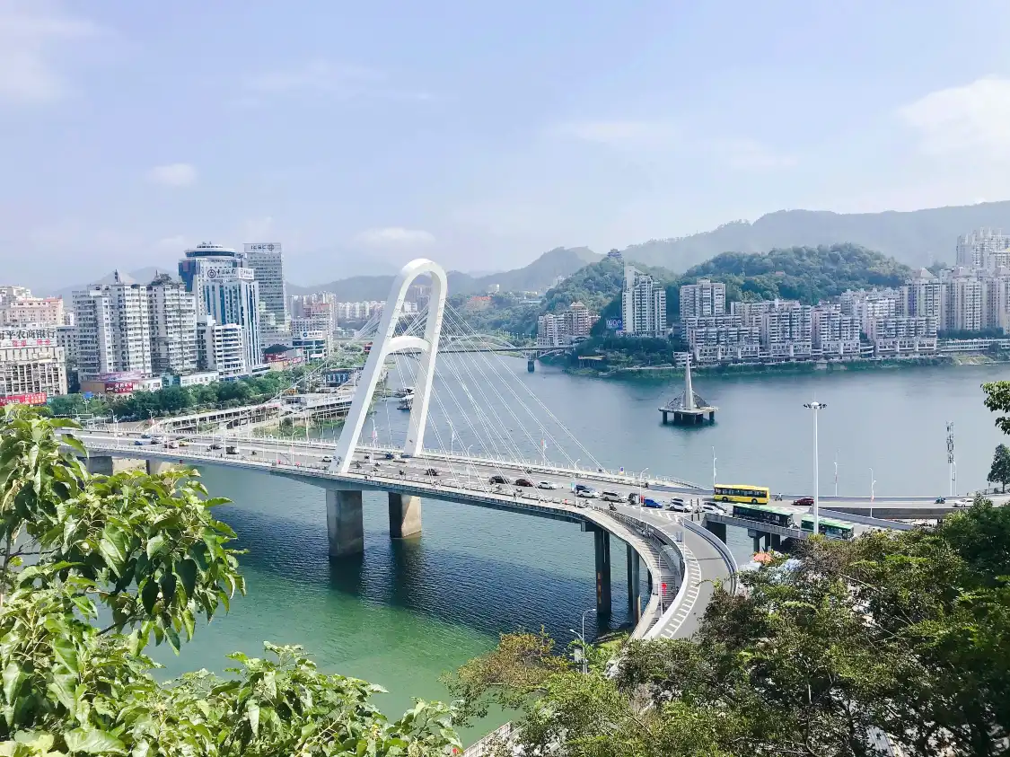 Hotels near Jiufeng Mountain
