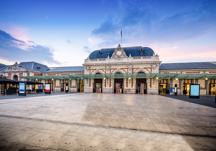 Nice Station