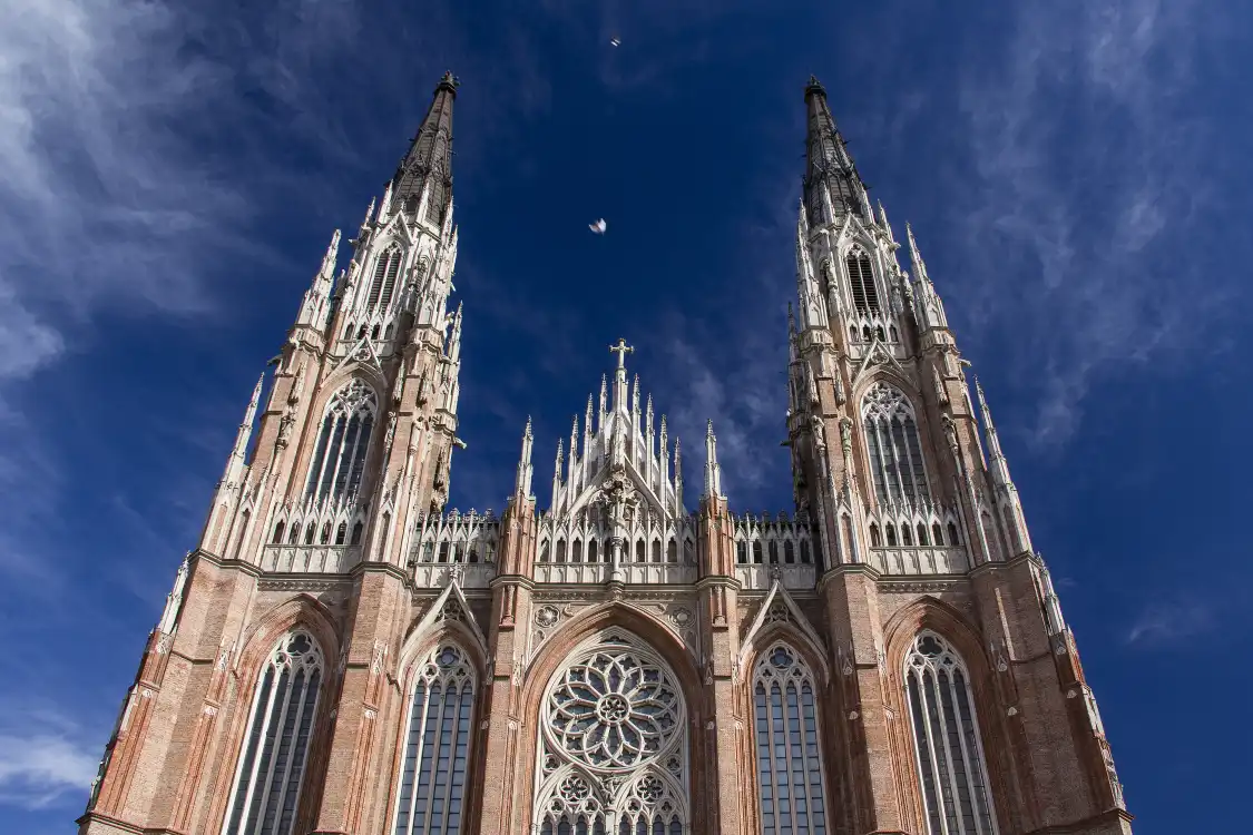 Hotels near Catedral de La Plata