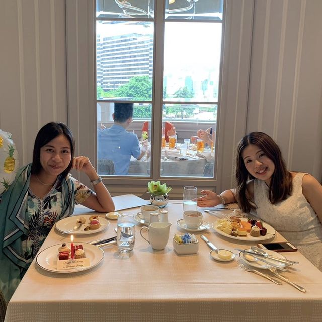 來個優雅的自助餐吧 