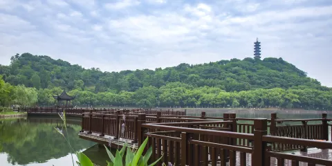 東穀湖