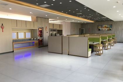 巴里岛假日酒店(丹凤丹江国家湿地公园店)·巴蜀老火锅