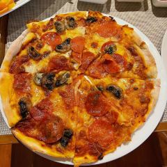 Nine Road Pizzeria User Photo