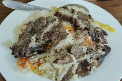 五月的沙枣花抓饭(昭苏店)