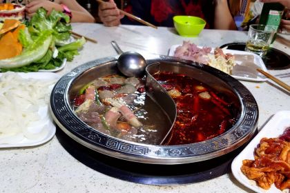 布尔牛排海鲜自助餐厅(商业步行街店)